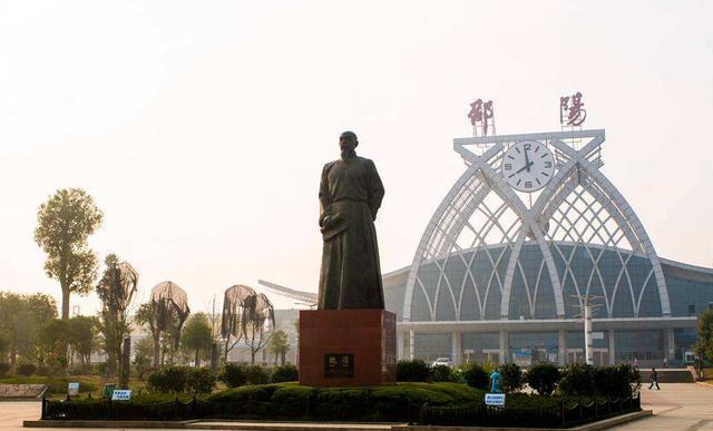 湖南邵陽名列前茅的三大高中有爭議？2020年高考成績說話！
