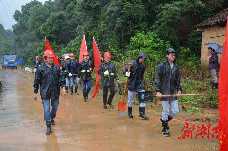 國(guó)企擔(dān)當(dāng)：中鐵中南公司防汛抗洪沖鋒在前