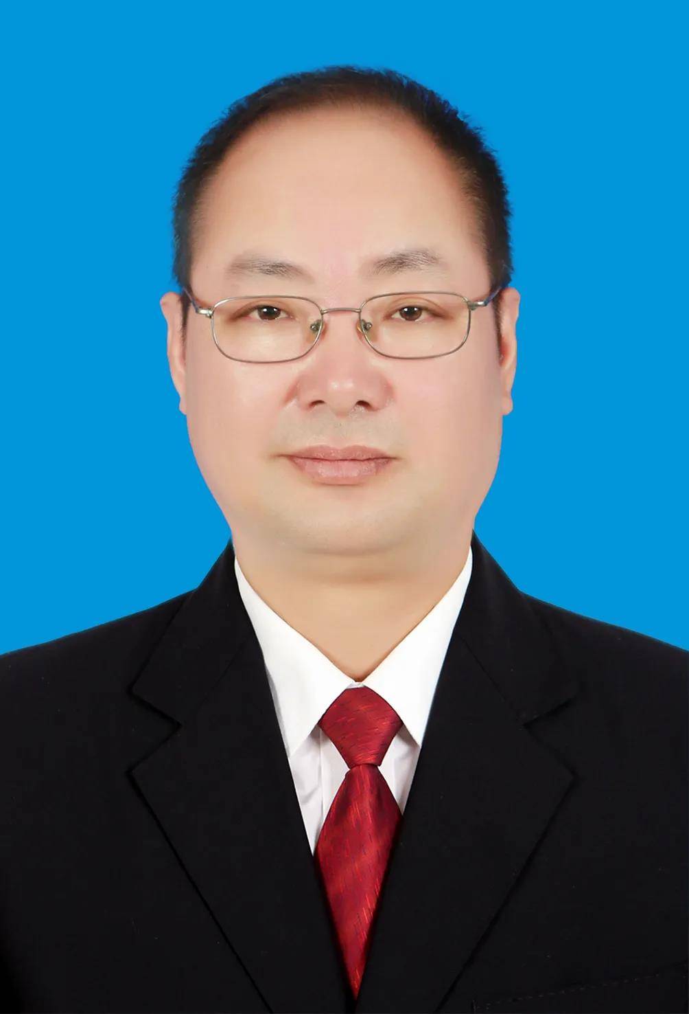 李穎任仁懷市人民政府副市長、代理市長