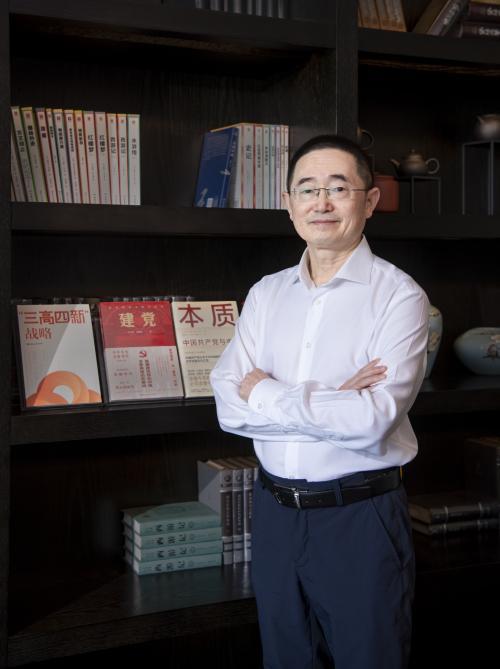 中南傳媒董事長彭玻：將繼續(xù)堅守主業(yè)、擁抱趨勢 確保公司在出版領(lǐng)域頭部地位